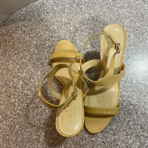 Kate Spade Clume Beige Patent Rainbow Wedges - Picture 4 of 6